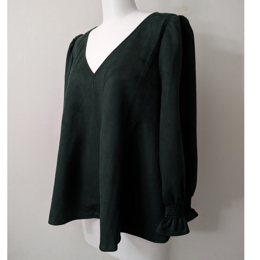 Tuckernuck Suede Easton Top - Malachite - Picture 4 of 12